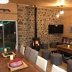 Nyaraló Lama-gite-des-puys Ecologique A 30km Des Pistes, Visite Aux Lamas Charge Ve Montaigut-le-Blanc