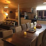 Lama-gite-des-puys Ecologique A 30km Des Pistes, Visite Aux Lamas Charge Ve * Montaigut-le-Blanc