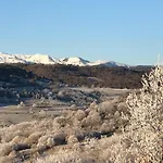 펜션 Lama-gite-des-puys Ecologique A 30km Des Pistes, Visite Aux Lamas Charge Ve *
