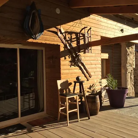 Lama-gîte-des-puys Rénové Avec Toilettes Sèches 30km Du Ski, Visite Aux Lamas Charge Ve Montaigut-le-Blanc (Puy-de-Dome)