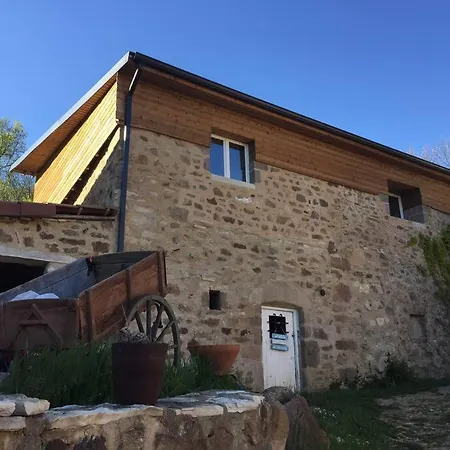 Lama-gite-des-puys Ecologique A 30km Des Pistes, Visite Aux Lamas Charge Ve بيت للعطل *