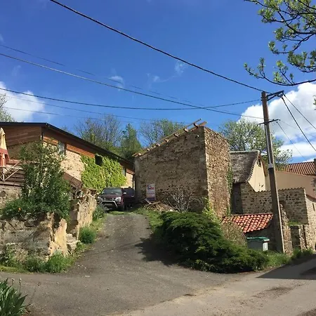 Tatil Evi Lama-gite-des-puys Ecologique A 30km Des Pistes, Visite Aux Lamas Charge Ve *