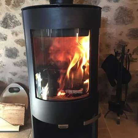 Lama-gite-des-puys Ecologique A 30km Des Pistes, Visite Aux Lamas Charge Ve بيت للعطل