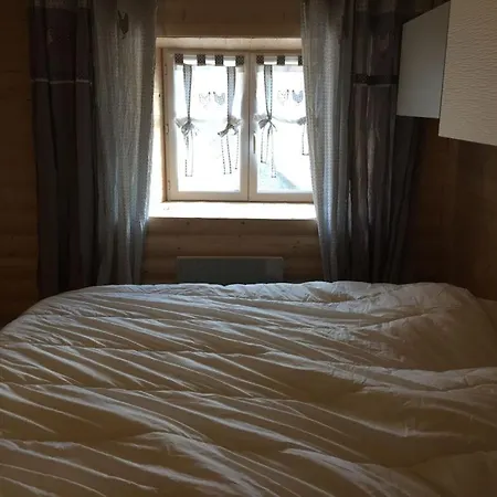 بيت للعطل Lama-gite-des-puys Ecologique A 30km Des Pistes, Visite Aux Lamas Charge Ve