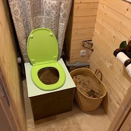 Lama-gîte-des-puys écologique à 30km Des Pistes, Visite Aux Lamas Charge Ve