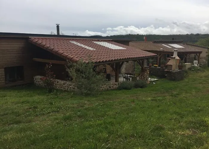 Lama-gîte-des-puys écologique à 30km Des Pistes, Visite Aux Lamas Charge Ve Casa de Férias