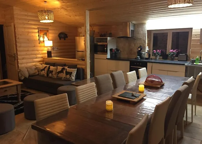 Lama-gîte-des-puys écologique à 30km Des Pistes, Visite Aux Lamas Charge Ve * Montaigut-le-Blanc (Puy-de-Dome)